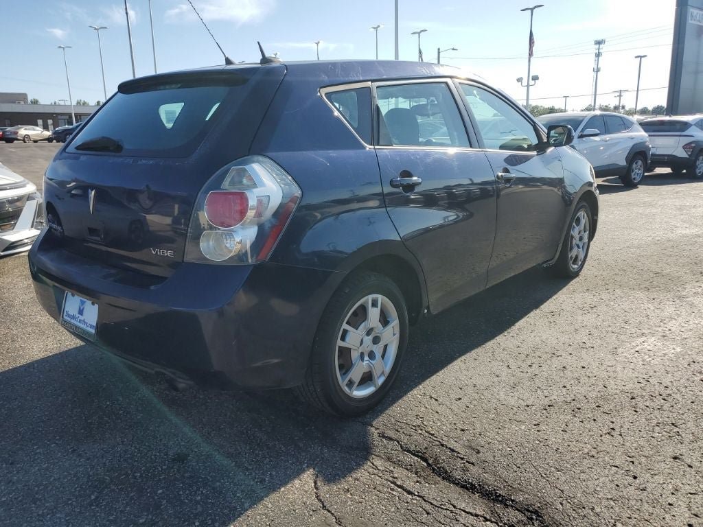 Used 2009 Pontiac Vibe w/ Preferred Package FWD image 4