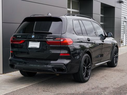 Used 2022 BMW X7 xDrive40i w/ M Sport Package AWD/4WD image 2