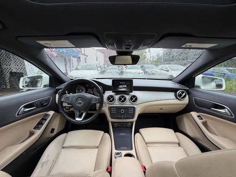 Used 2016 Mercedes-Benz GLA 250 image 43