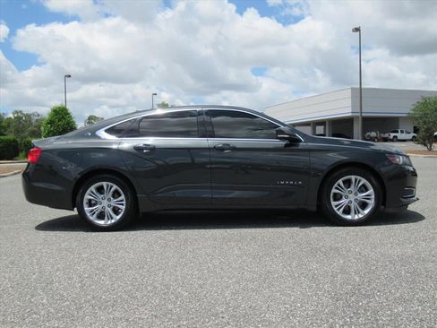 Used 2014 Chevrolet Impala LT FWD image 2