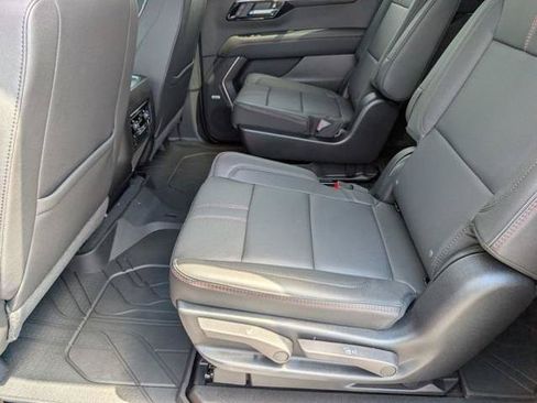 New 2026 Chevrolet Suburban RST w/ Comfort Package RWD image 32