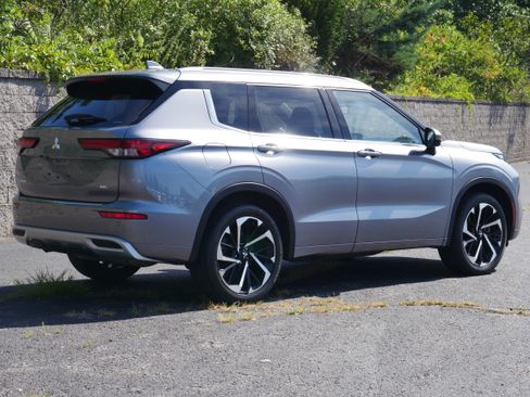 Used 2024 Mitsubishi Outlander SEL AWD/4WD image 6