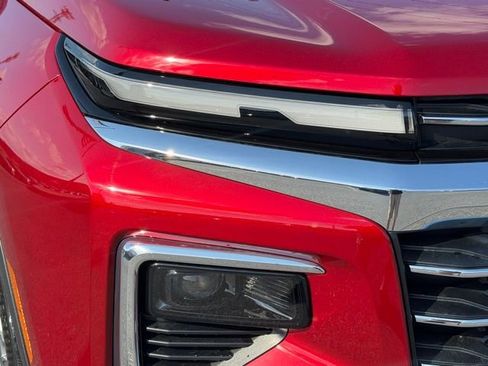 New 2026 Chevrolet Traverse LT w/ Driver Confidence Package AWD/4WD image 16