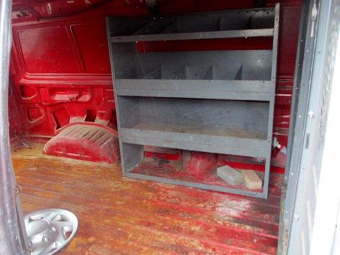 Used 2010 Ford E-150 and Econoline 150 image 8