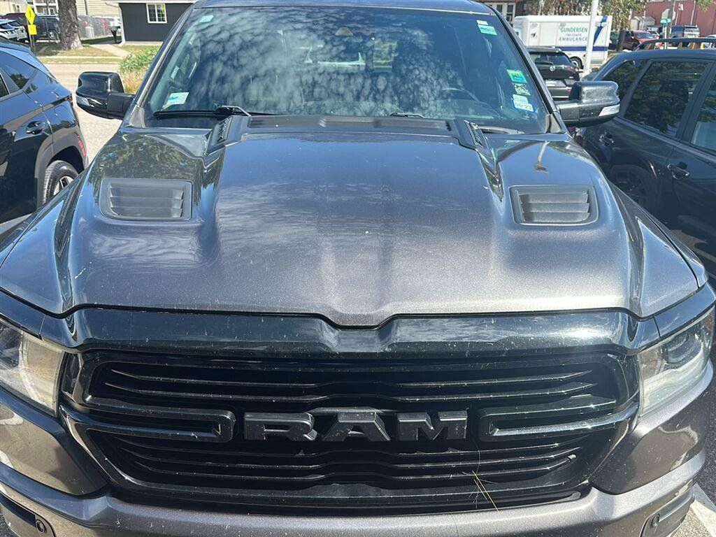 Used 2021 RAM 1500 Laramie AWD/4WD image 3