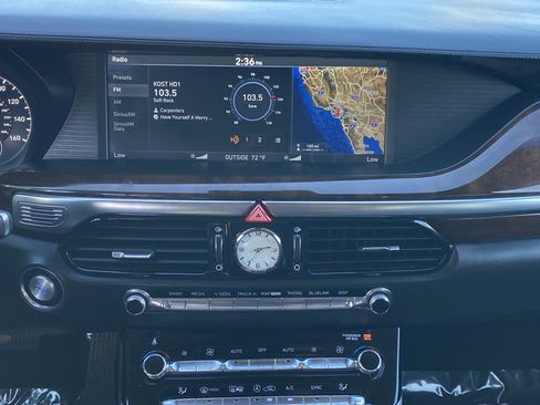 Used 2017 Genesis G90 3.3T Premium image 20