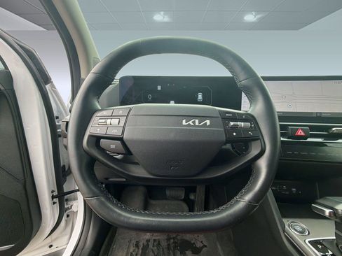 Used 2026 Kia Sportage SX FWD image 15