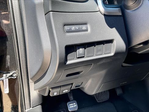 Used 2018 Nissan Murano SV FWD image 30