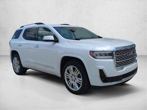 Used 2020 GMC Acadia Denali w/ Technology Package FWD image 3