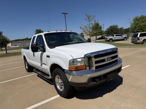 Used 2001 Ford F250 XLT RWD image 4