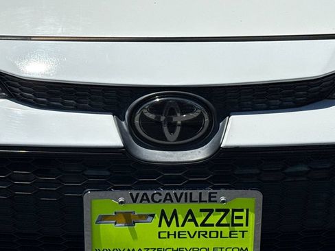 Used 2021 Toyota Corolla LE FWD image 8