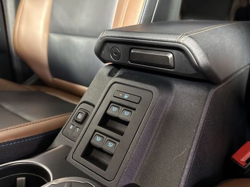 Used 2024 Ford Bronco Outer Banks image 28