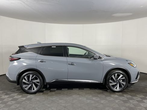 Used 2023 Nissan Murano SL w/ SL Moonroof Package image 5