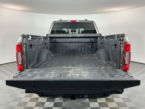 Used 2020 Ford F350 Lariat w/ Lariat Ultimate Package AWD/4WD image 7