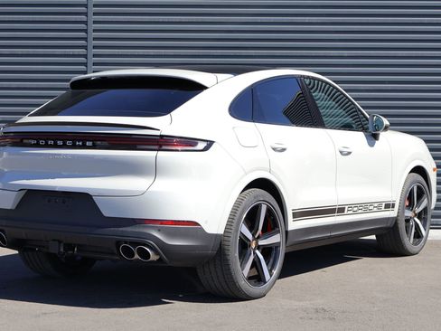 New 2026 Porsche Cayenne S image 9