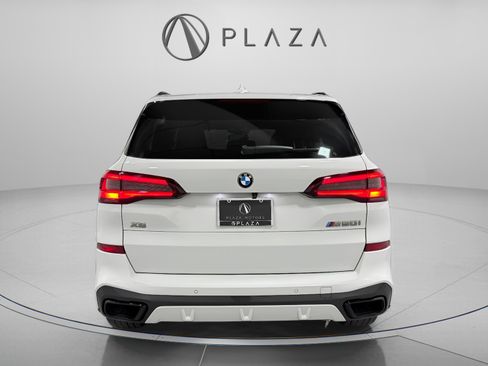 Used 2022 BMW X5 M50i image 5