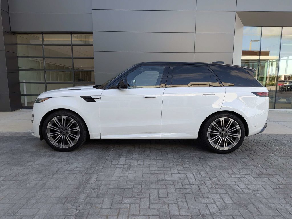 Certified 2024 Land Rover Range Rover Sport Dynamic SE AWD/4WD image 2