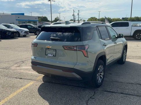 Certified 2025 Chevrolet Equinox LT w/ Convenience Package II AWD/4WD image 8