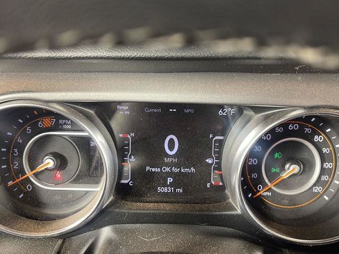 Used 2023 Jeep Wrangler Unlimited Sport AWD/4WD image 14