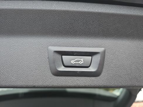 Used 2019 BMW X3 sDrive30i w/ Driving Assistance Package image 13