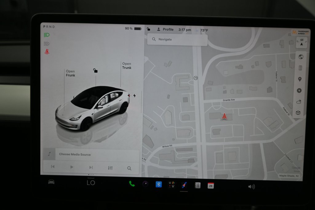 Used 2023 Tesla Model 3 Standard Range RWD image 9