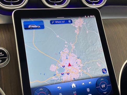 Used 2026 Mercedes-Benz GLC 300 4MATIC image 25