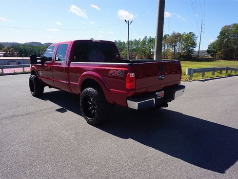 Used 2015 Ford F250 Lariat w/ Lariat Interior Package image 21