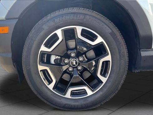 Used 2024 Ford Bronco Sport Outer Banks w/ Tech Package image 11