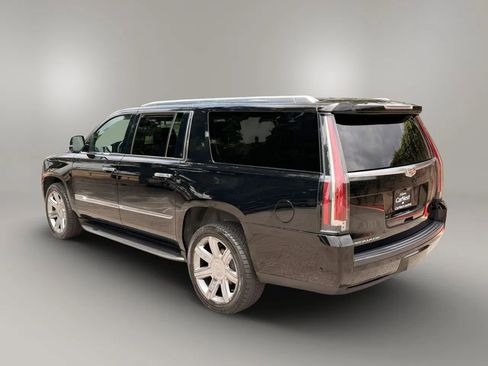 Used 2017 Cadillac Escalade ESV Premium Luxury RWD image 12
