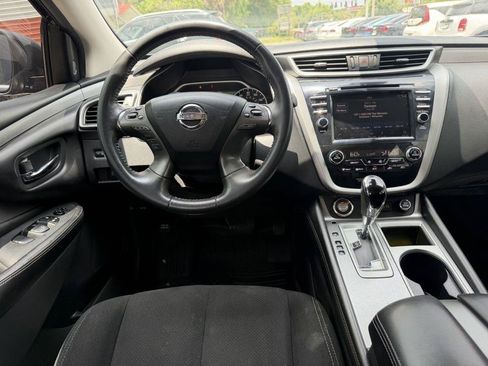 Used 2020 Nissan Murano SV AWD/4WD image 13
