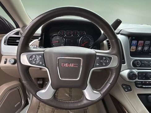 Used 2017 GMC Yukon XL SLT w/ Premium Edition RWD image 12