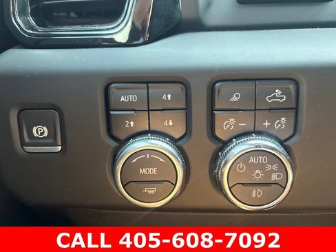Used 2024 GMC Sierra 1500 AT4 w/ Technology Package AWD/4WD image 13