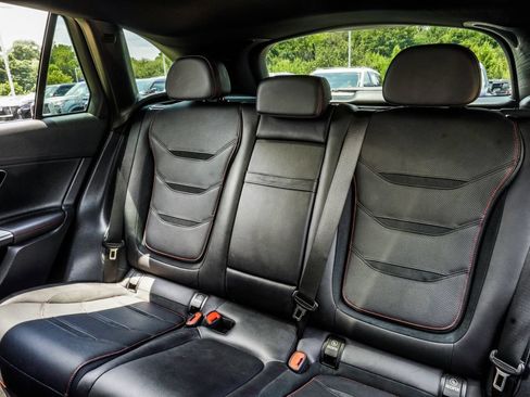 Used 2024 Mercedes-Benz GLC 43 AMG 4MATIC image 39