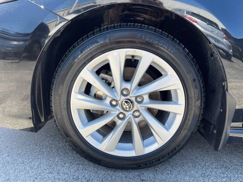 Used 2024 Toyota Camry SE FWD image 29