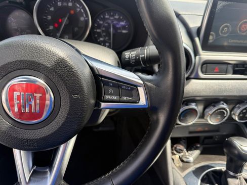 Used 2017 FIAT 124 Spider Classica image 19