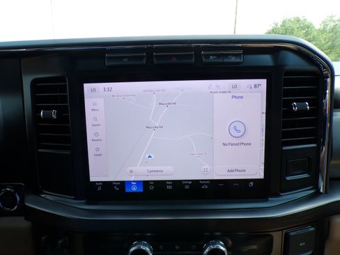 Used 2023 Ford F250 Lariat image 28