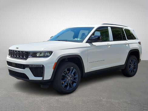 New 2026 Jeep Grand Cherokee Limited AWD/4WD image 3