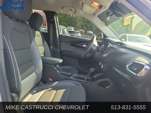Used 2023 Chevrolet TrailBlazer LT FWD image 25