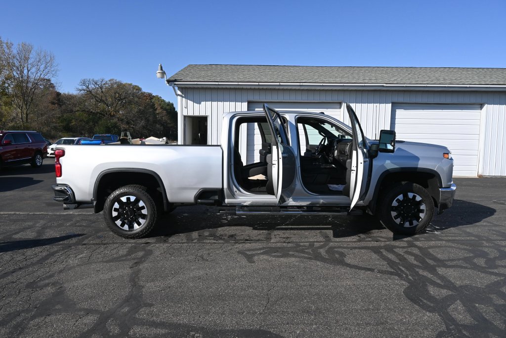 Used 2020 Chevrolet Silverado 3500 LT w/ All Star Edition AWD/4WD image 45
