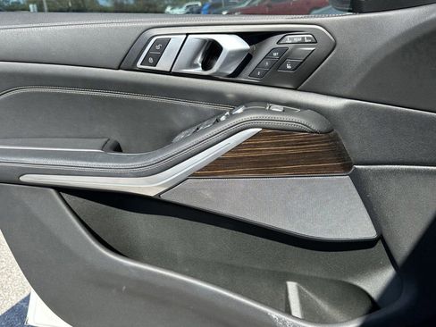 Certified 2024 BMW X7 xDrive40i w/ Premium Package AWD/4WD image 23