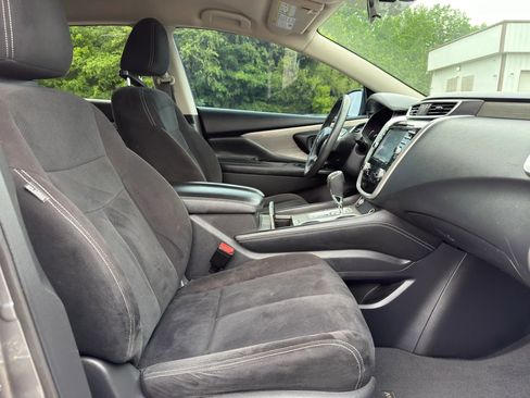 Used 2017 Nissan Murano SV AWD/4WD image 18