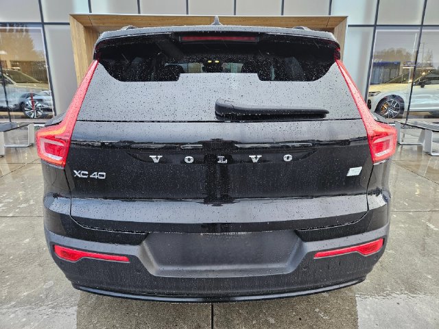 Used 2023 Volvo XC40 P8 Recharge Ultimate AWD/4WD image 6