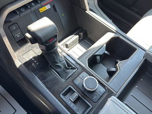 Used 2024 Toyota Tundra Limited w/ TRD Off-Road Package AWD/4WD image 31