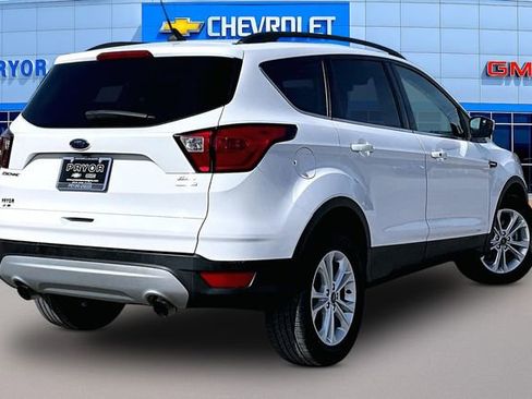 Used 2019 Ford Escape SEL image 5
