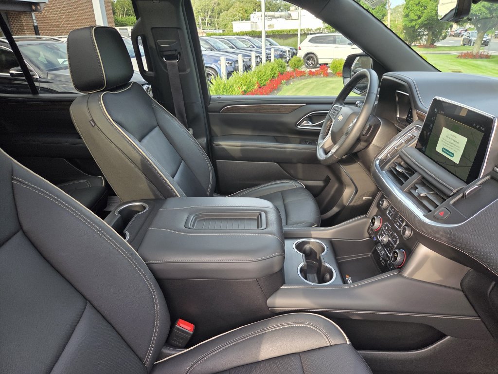 Used 2024 Chevrolet Tahoe Premier AWD/4WD image 30