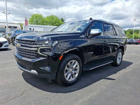 Used 2021 Chevrolet Tahoe Premier w/ Premium Package AWD/4WD image 3