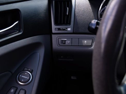Used 2011 Hyundai Sonata GLS w/ Popular Equipment Pkg 2 FWD image 12
