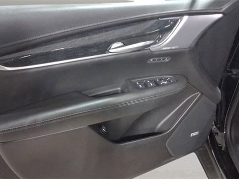 Used 2022 Cadillac XT5 Premium Luxury w/ Technology Package image 21