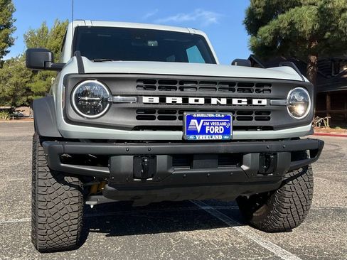 Certified 2024 Ford Bronco Black Diamond w/ Sasquatch Package image 77