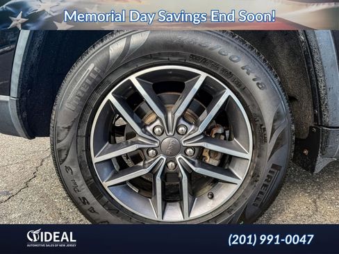 Used 2019 Jeep Grand Cherokee Limited w/ Luxury Group II AWD/4WD image 12